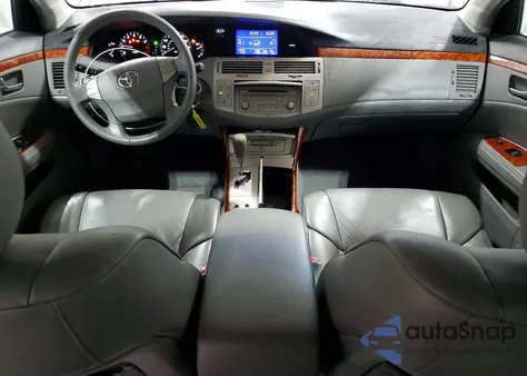 2005 Toyota Avalon Xl z USA, uszkodzony, nr VIN 4T1BK36B65U013473